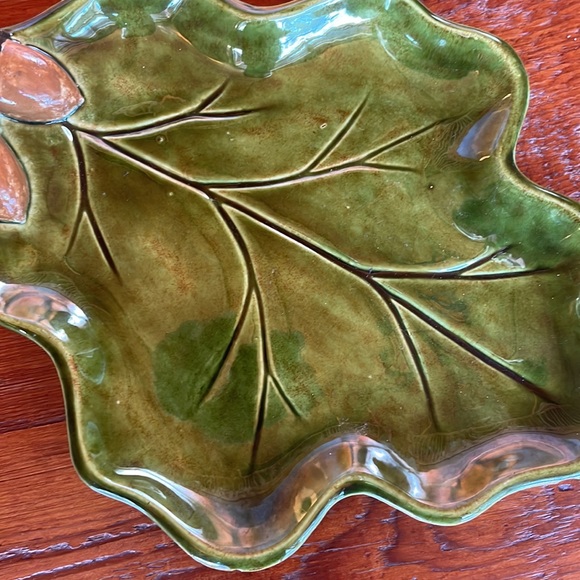 🍃 Oak Leaf w/Acorns Plate - Picture 4 of 10